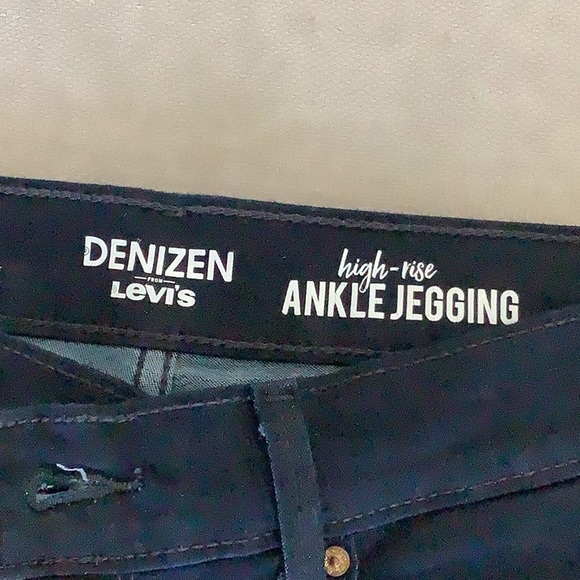 Denizen from Levi’s High Rise Ankle Jegging - Picture 2 of 5
